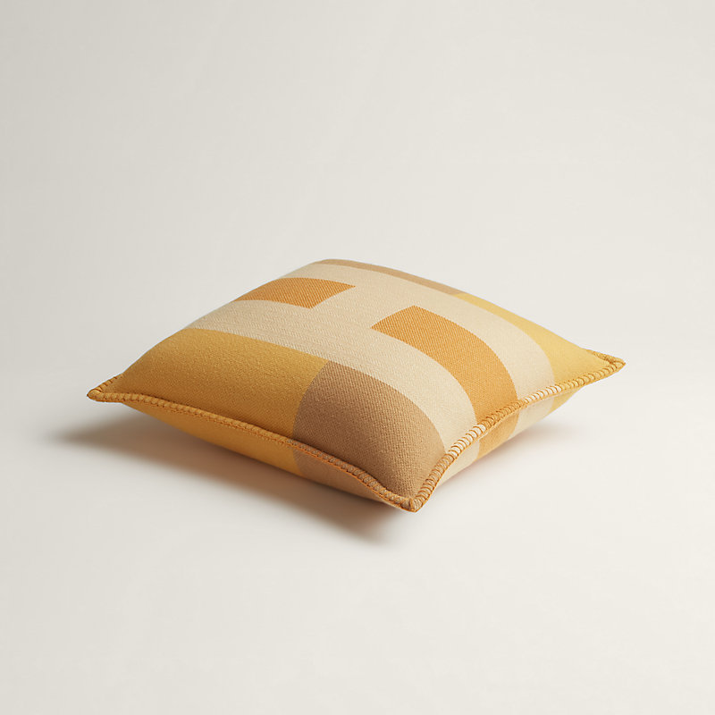 H Horizon pillow - Brown | Hermès Hong Kong SAR